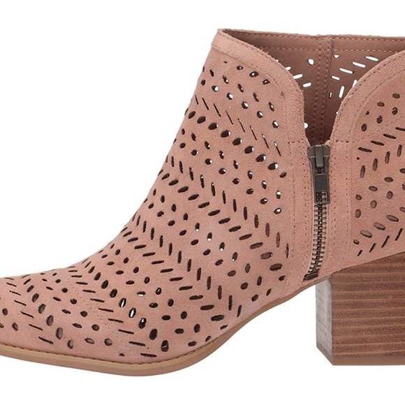 SEYCHELLES Chaparral Perforated Blush Ankle Boot - Picture 2 of 5